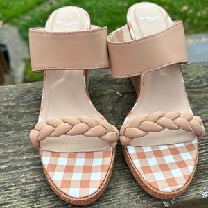 Cute Draper James Charlotte shoes.